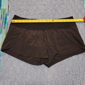 Women's Luluemon Black Shorts